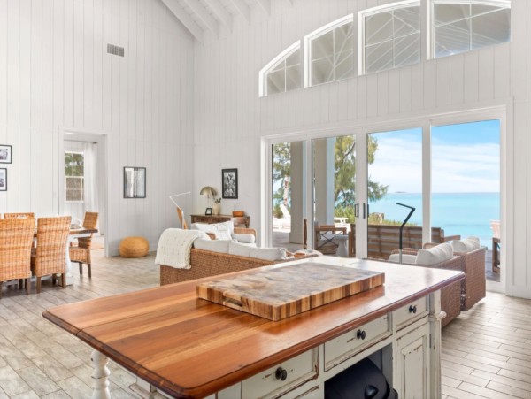 Luxurious 7-Bedroom Beachfront Retreat in Little Exuma, Bahamas